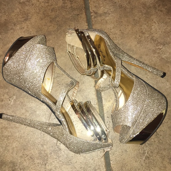 Fairy tale platforms - Picture 1 of 3